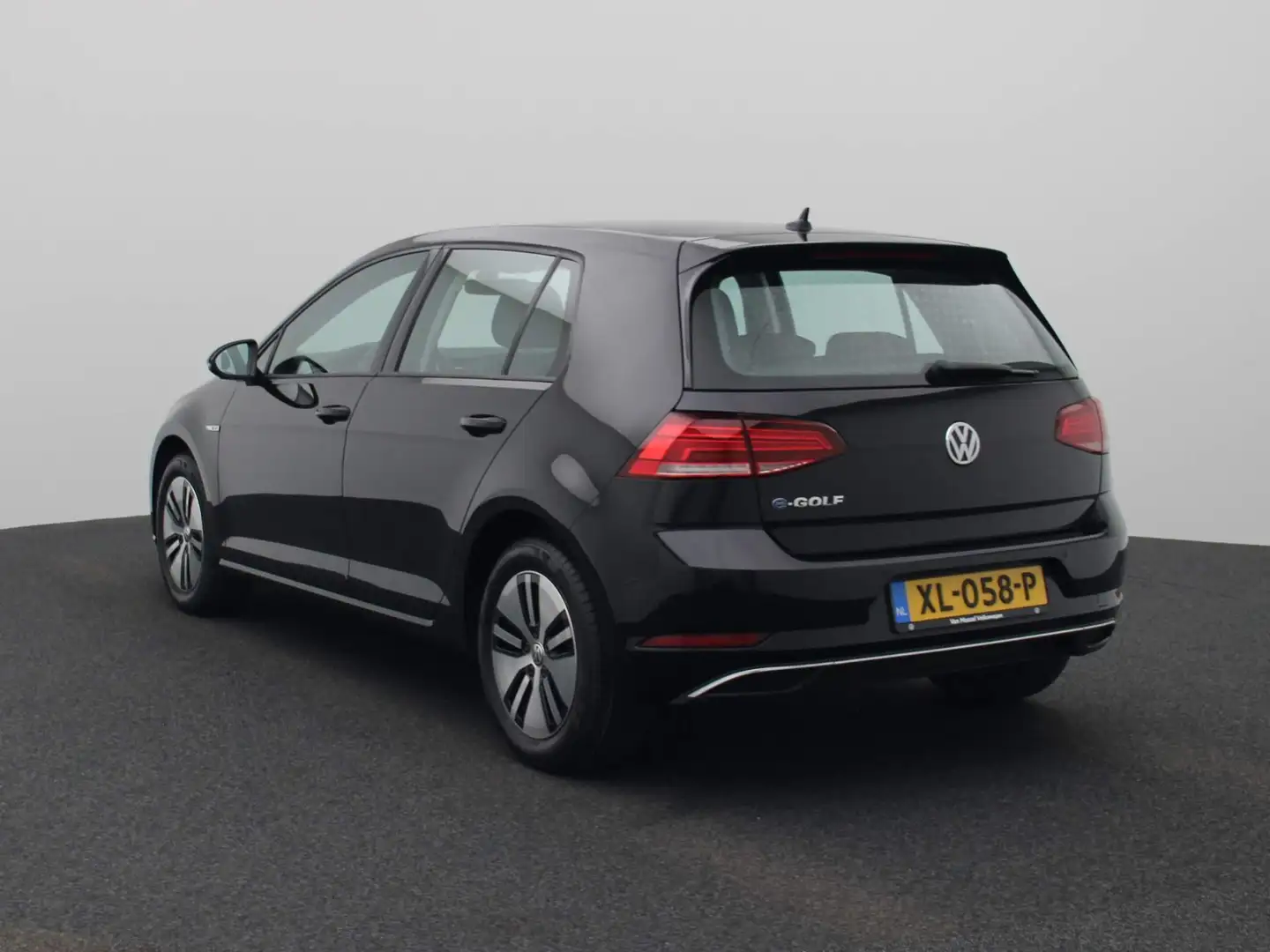 Volkswagen e-Golf e-Golf | NAVIGATIE | CLIMATE CONTROL | ADAPTIEVE C Noir - 2