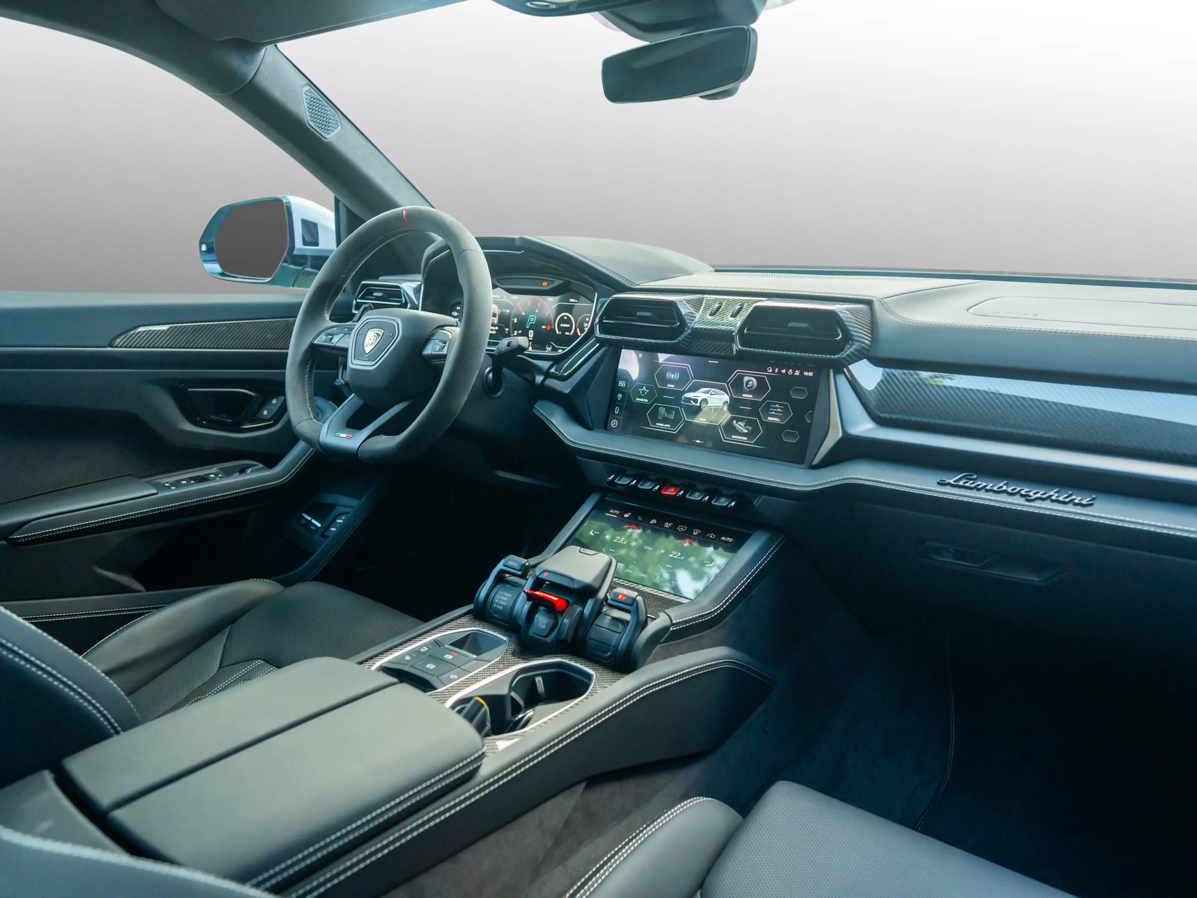 Lamborghini Urus SE| B&O| Dark Package| MY25 — photo 10