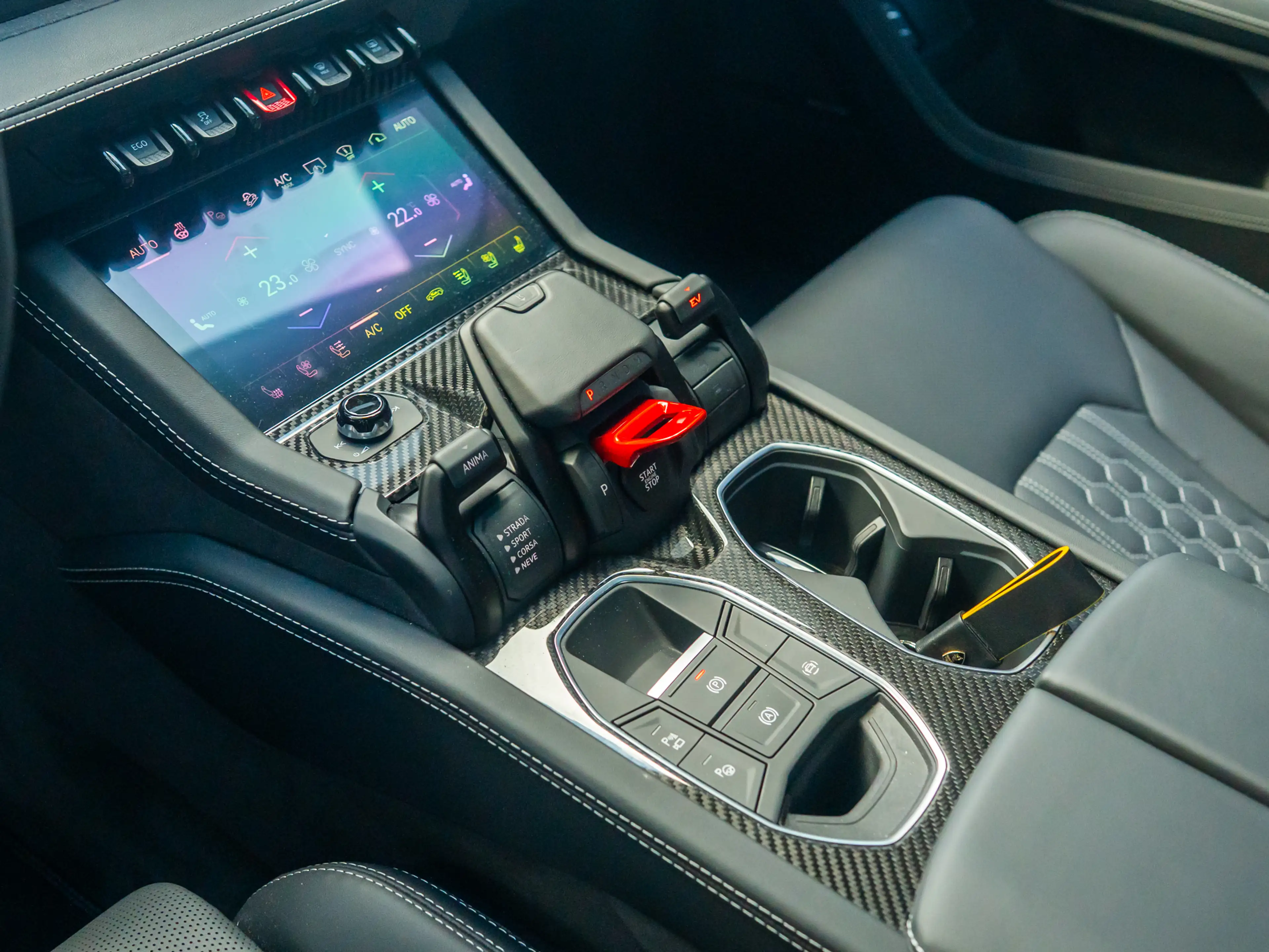 Lamborghini Urus SE| B&O| Dark Package| MY25 — photo 8
