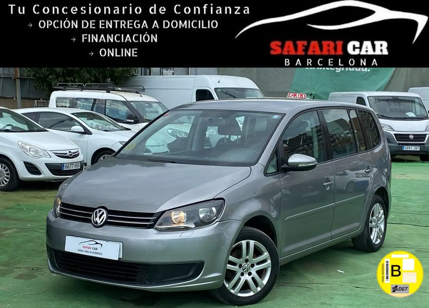 Volkswagen Touran 1.6TDI Advance DSG 105 Grau - 1