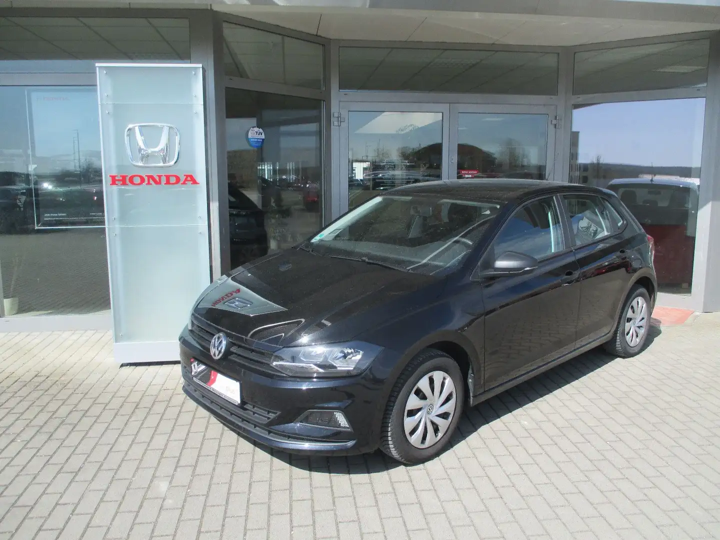 Volkswagen Polo Trendline"Berganfahrhilfe" Noir - 1