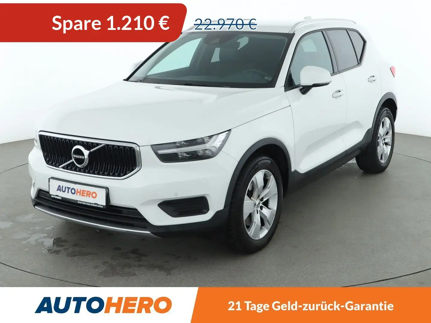 Volvo XC40 2.0 T4 Momentum 2WD Aut.*NAVI*LED*CAM*H&K Weiß - 1