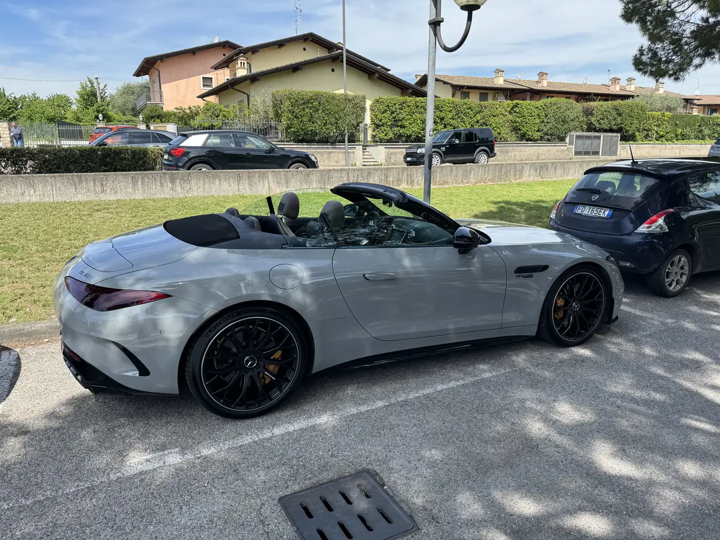 Mercedes-Benz SL 63 AMG Premium Plus 4matic+ auto Šedá - 2