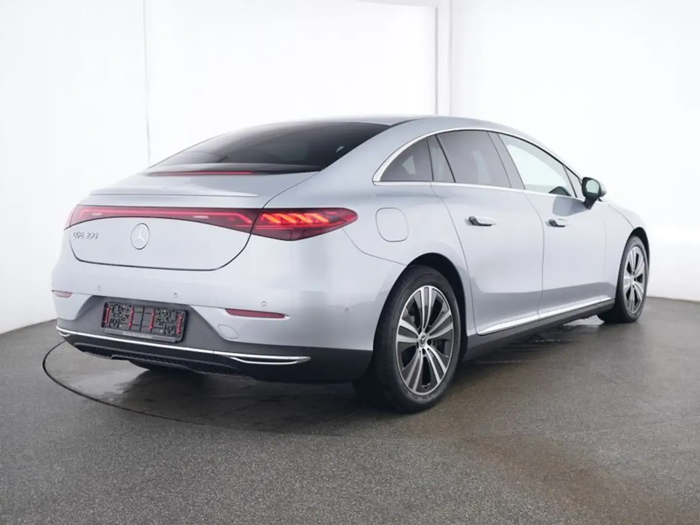 Mercedes-Benz EQE 300 Electric Advanced Plus Kamera +Service ! Silber - 2