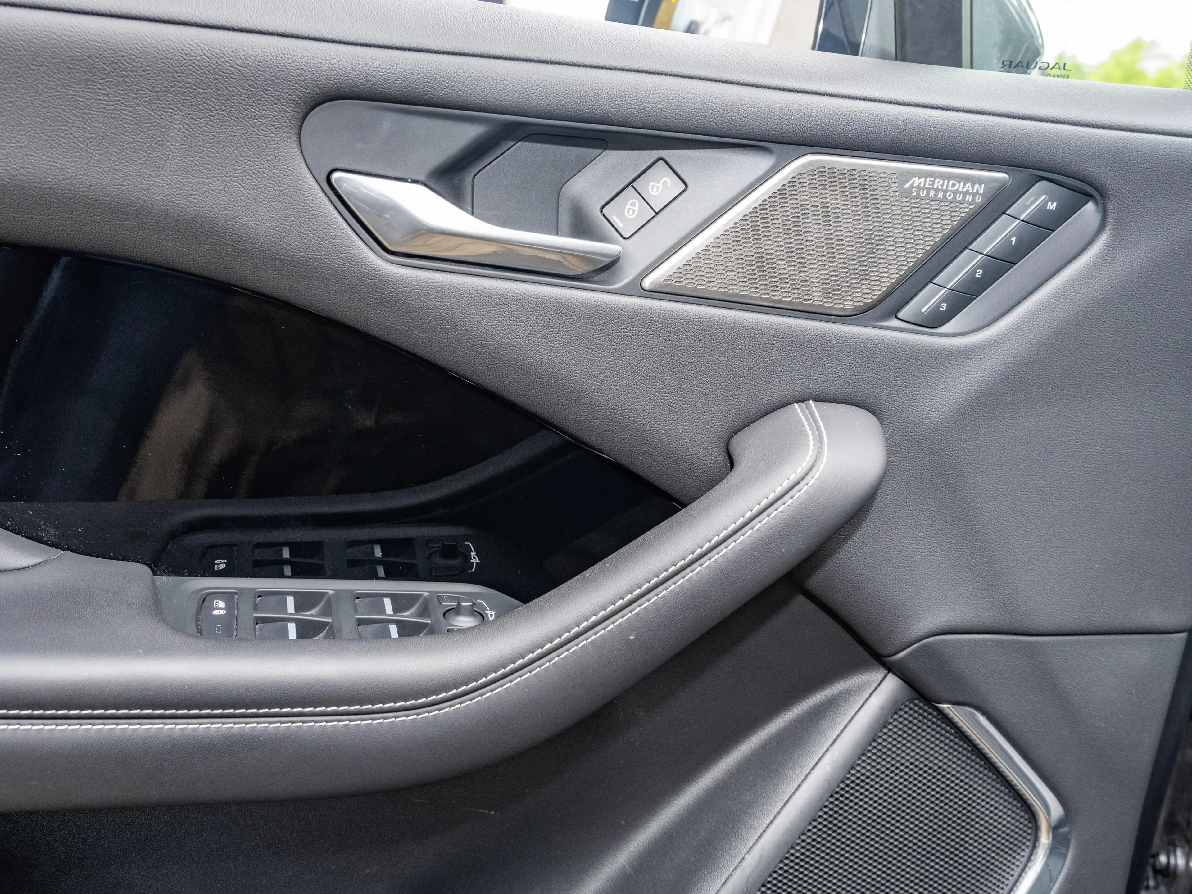 Jaguar I-Pace EV400 HSE AWD Meridian Surround | Luchtvering | Ke — photo 14