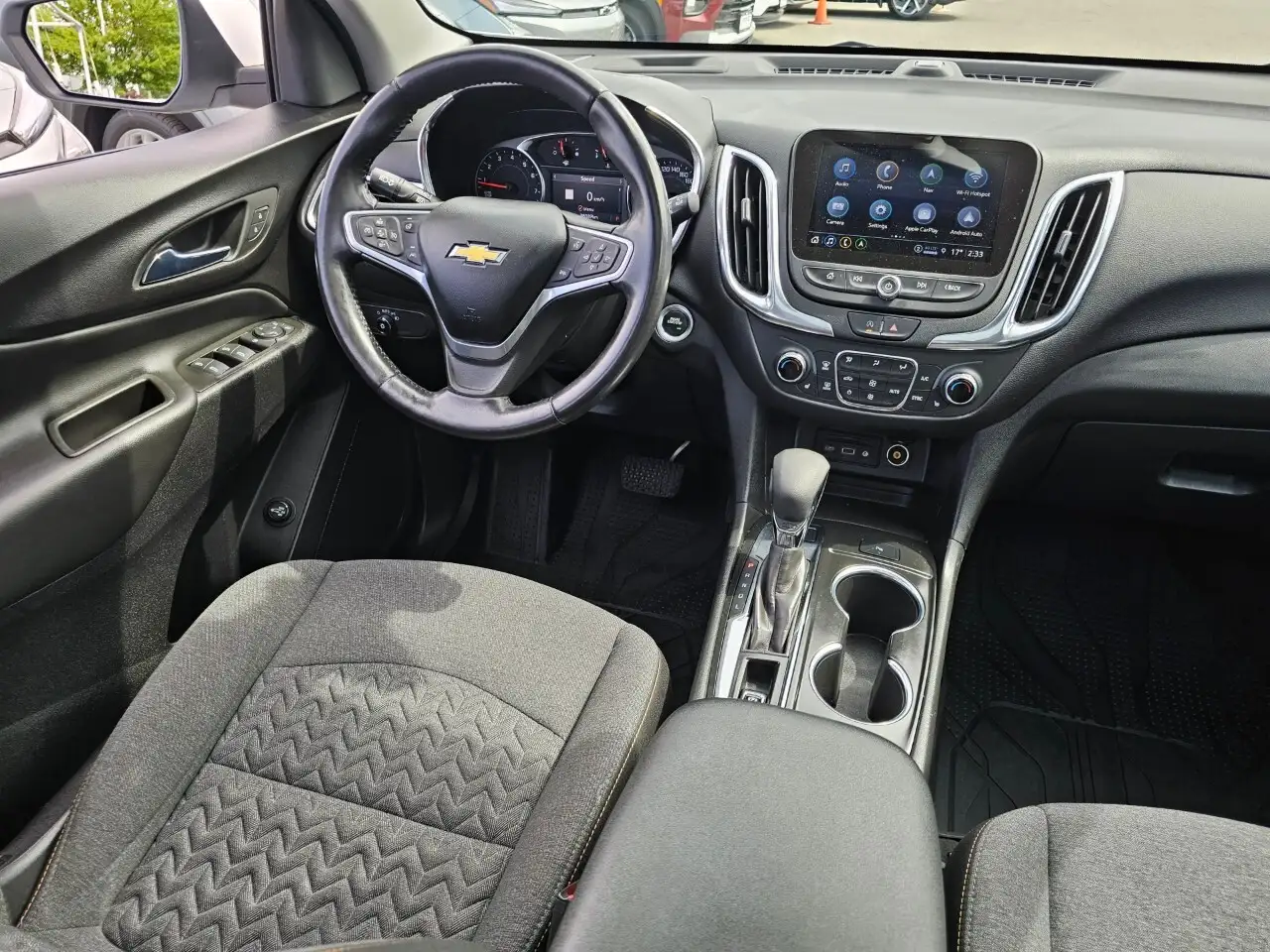 Chevrolet Equinox снимка Chevrolet Equinox