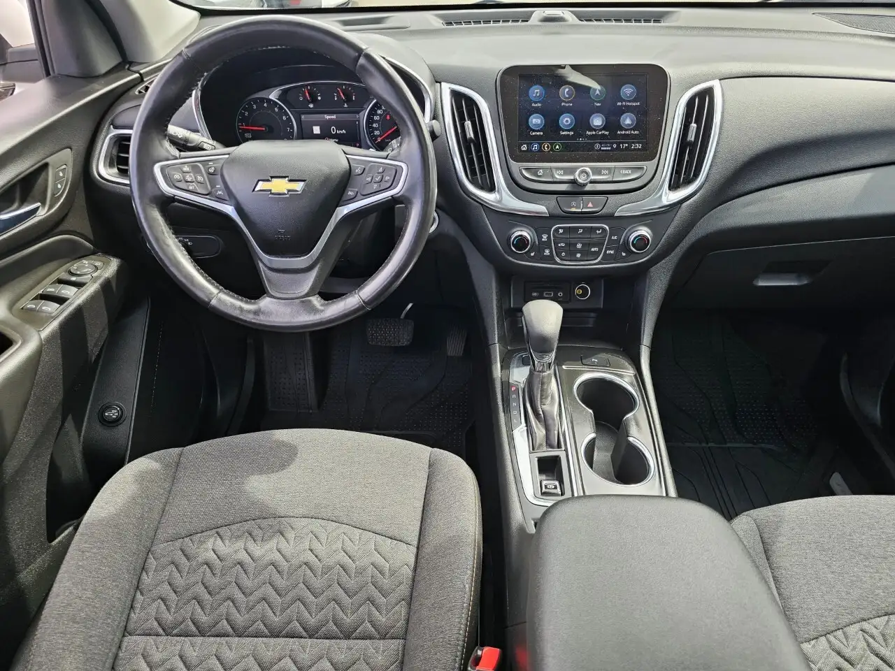 Chevrolet Equinox снимка Chevrolet Equinox