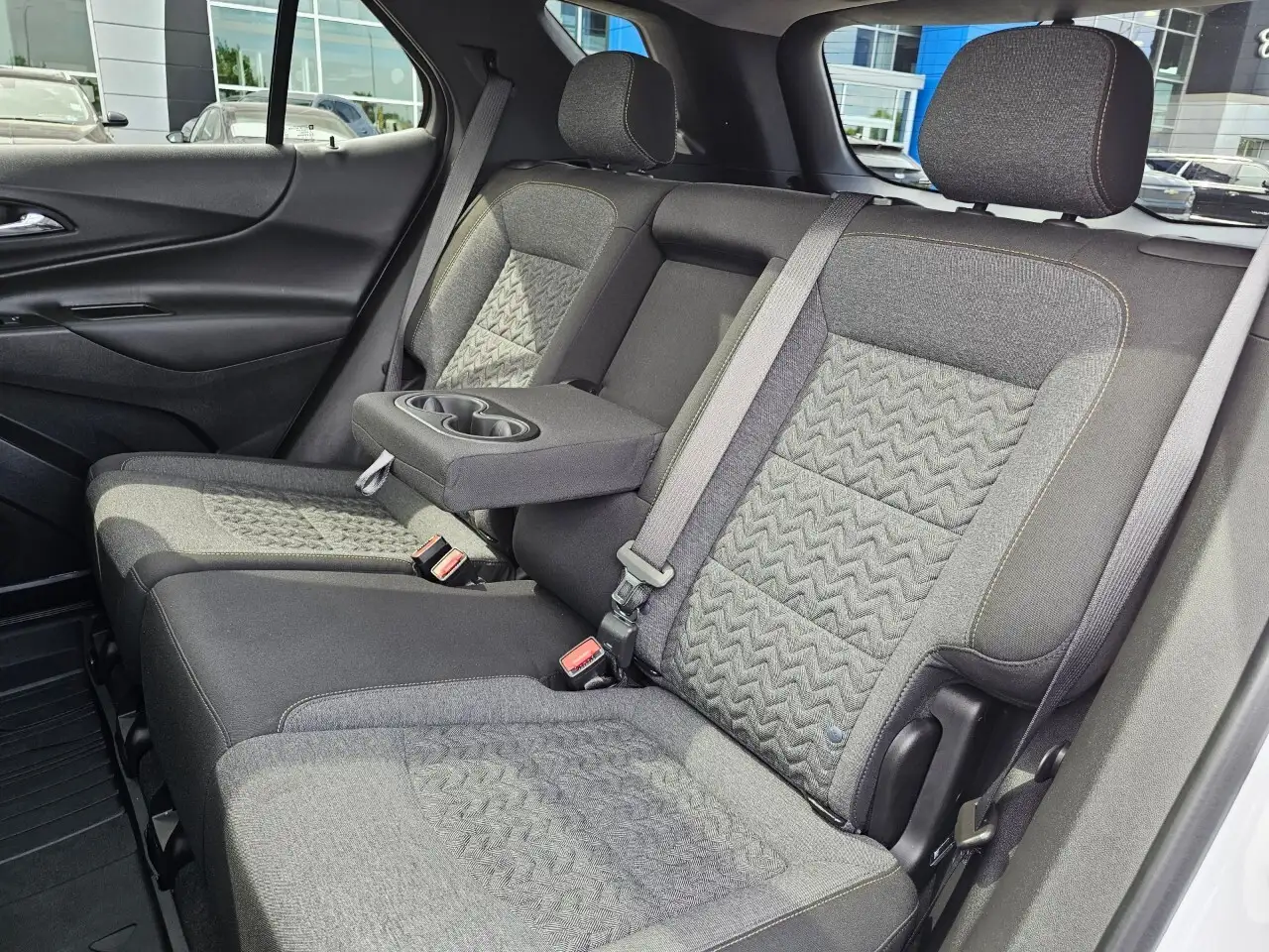 Chevrolet Equinox снимка Chevrolet Equinox