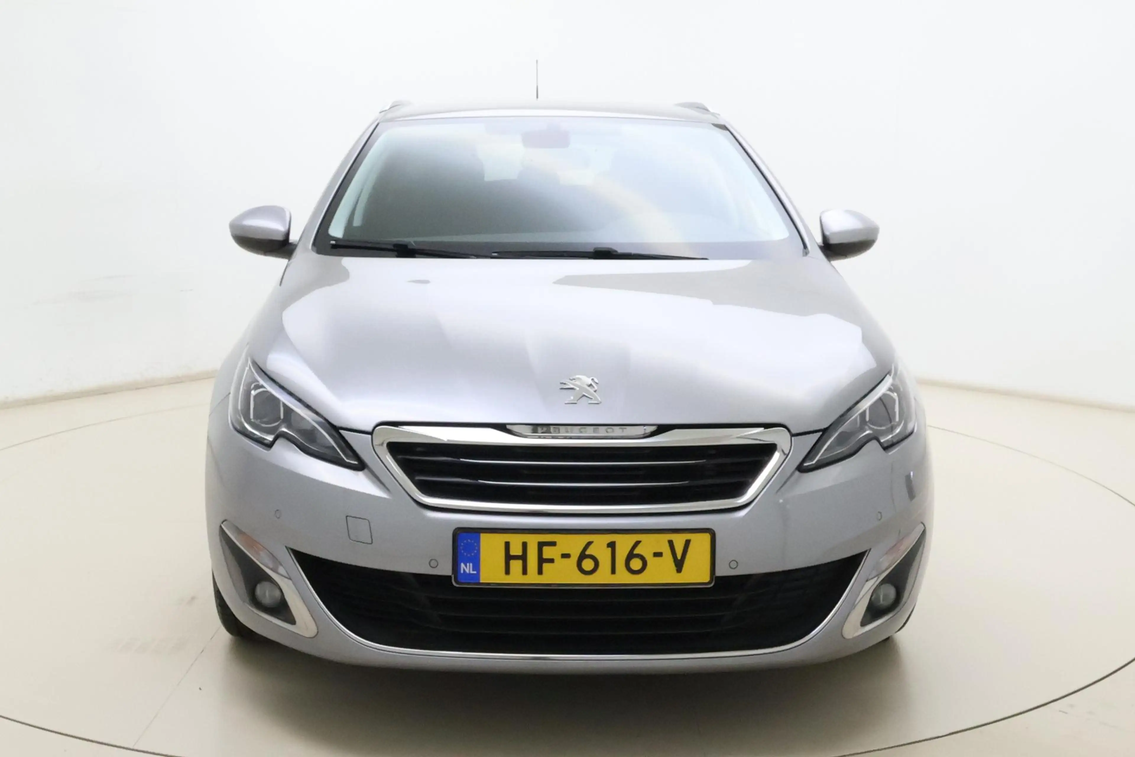 Peugeot 308 SW 1.2T Allure 110pk | Navigatie | Climate Control — photo 6