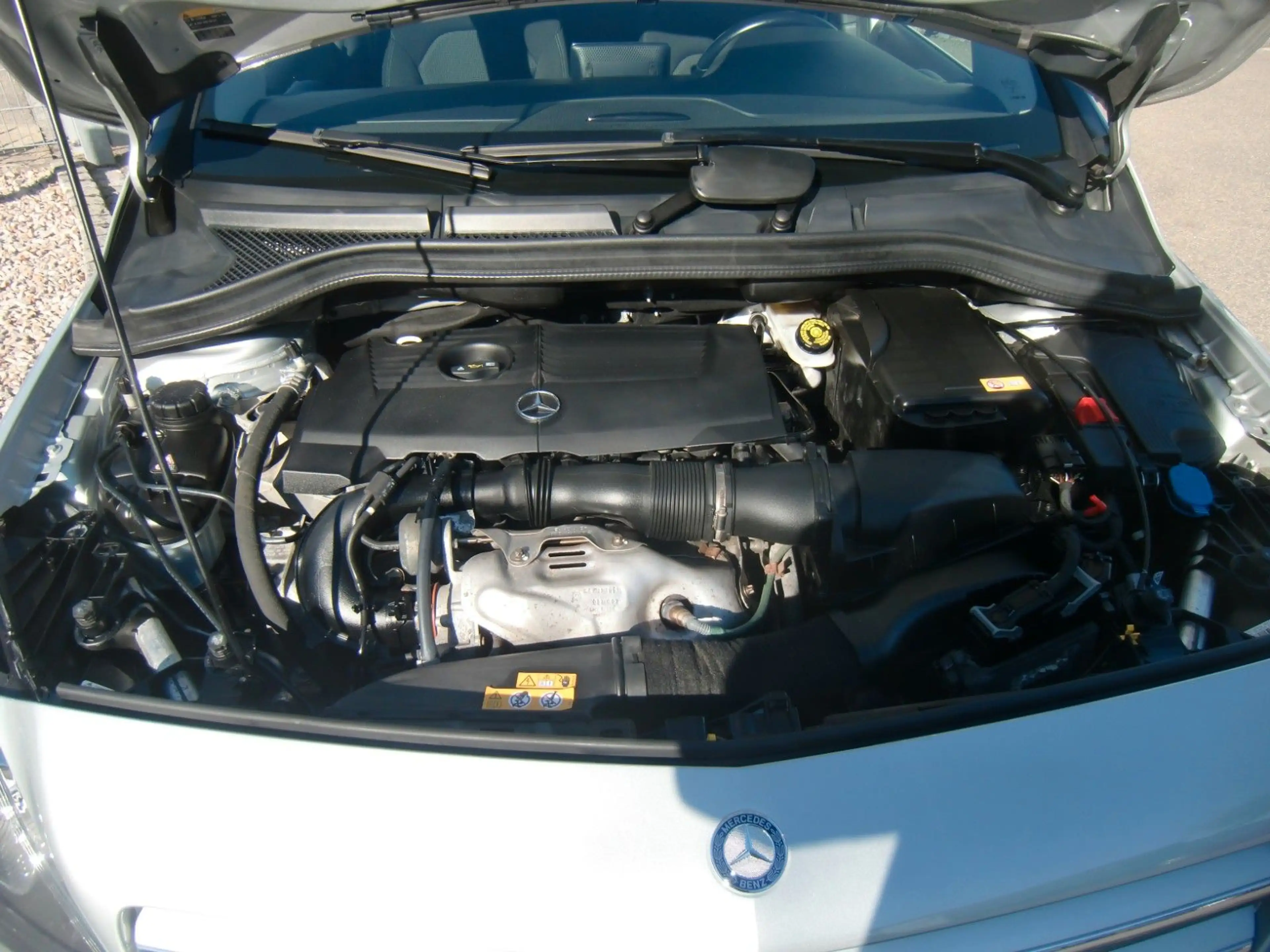 Mercedes-Benz B 200 /Mod. 2014/Automatik/Navi/Sitzh/PDC/Tempom. — photo 10