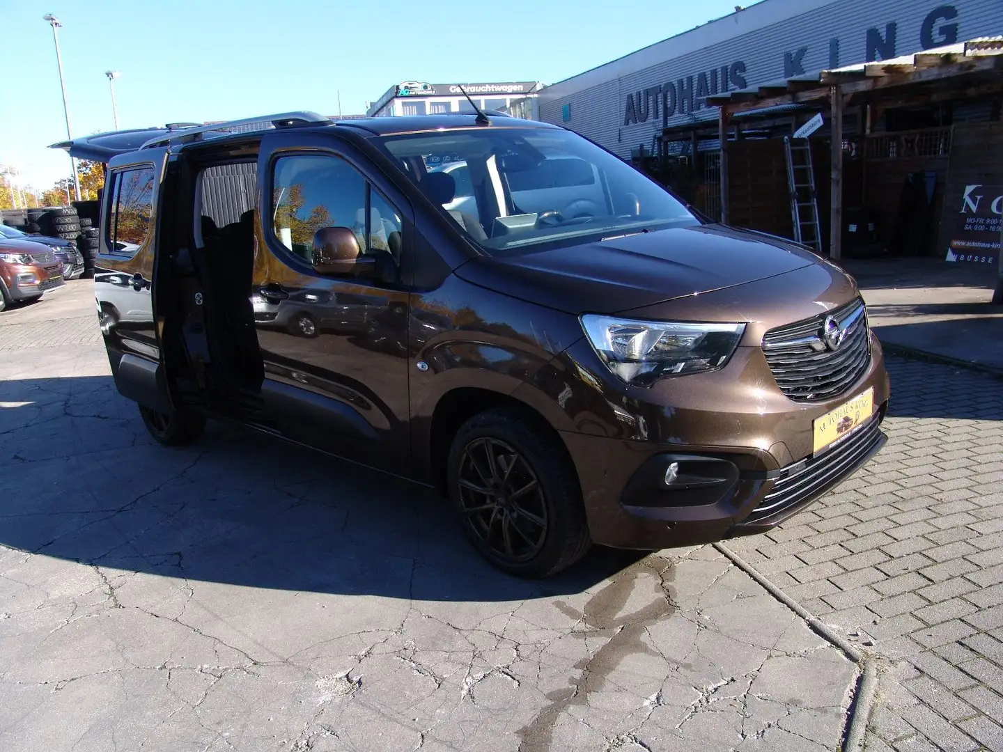 Opel Combo Life E Edition/Premium -7Sit/NAVI/Benzin Brun - 1