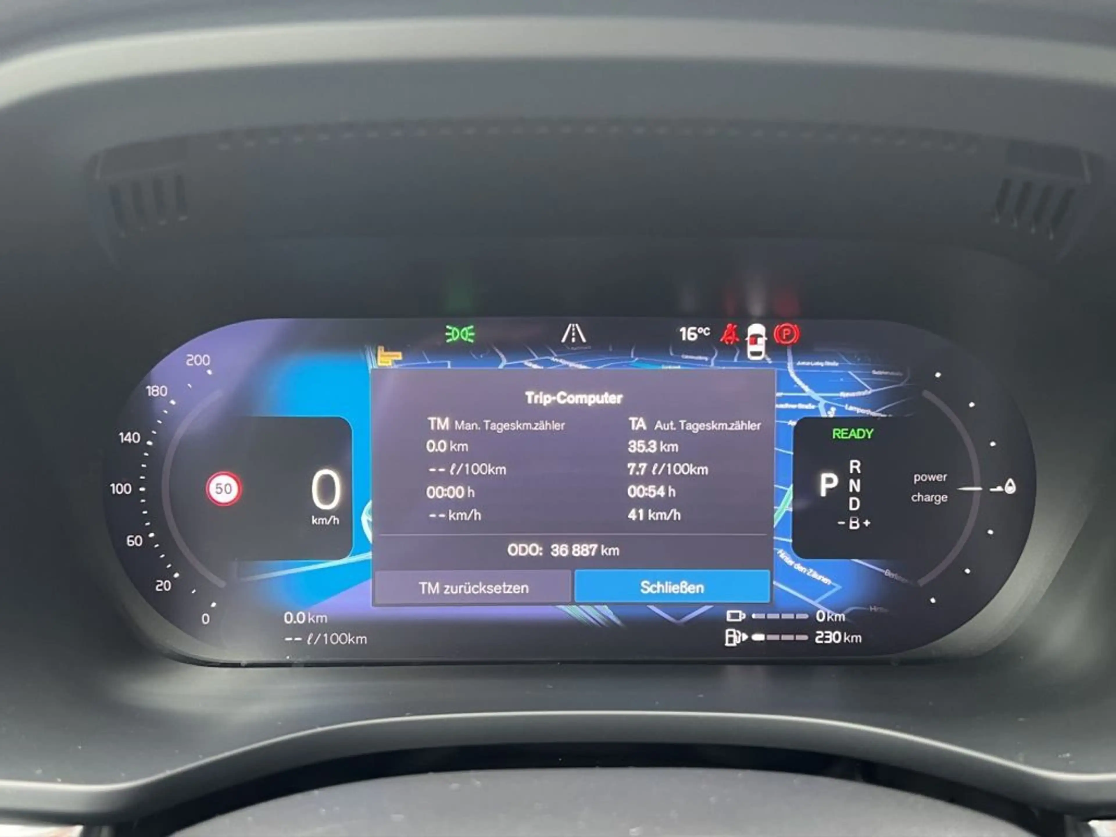 Volvo XC60 T6 AWD Plug-in Hybrid Plus Dark+PANO+LED+KA — photo 13