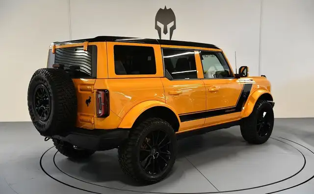 Ford Bronco view 4