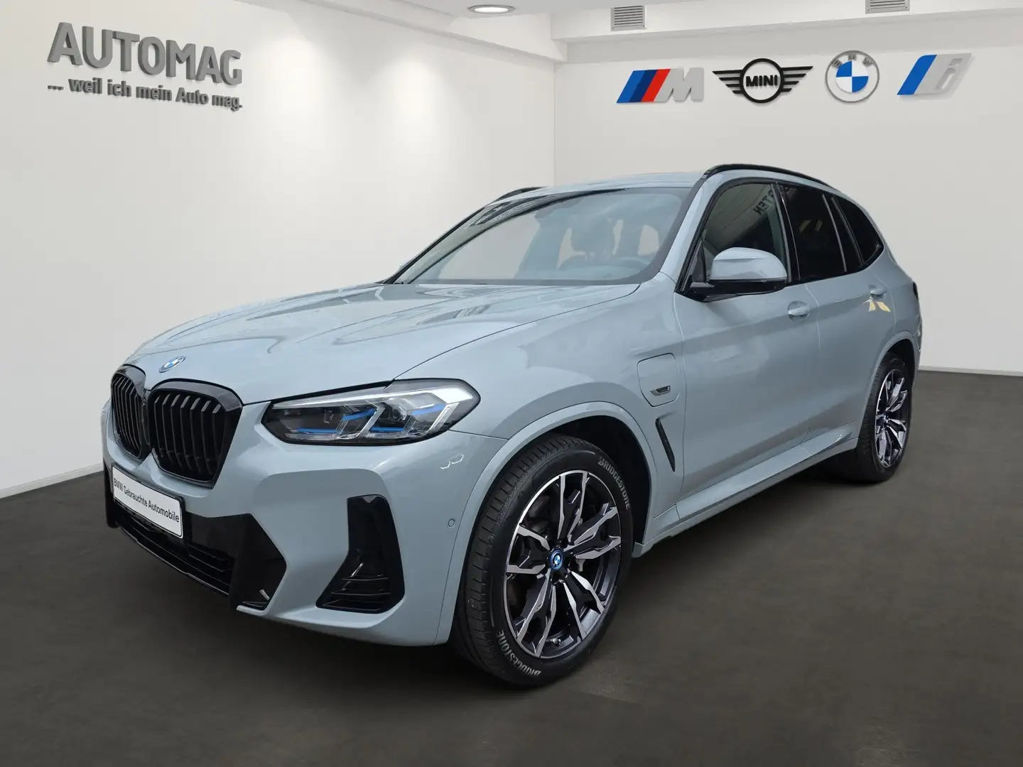 BMW X3 xDrive30e M-Sport*HeadUp*AHK*Panoramadach*Drive As Grau - 1