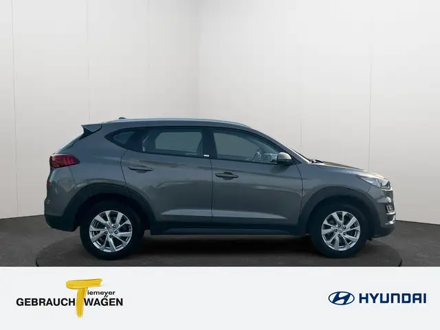 Hyundai Tucson view 4