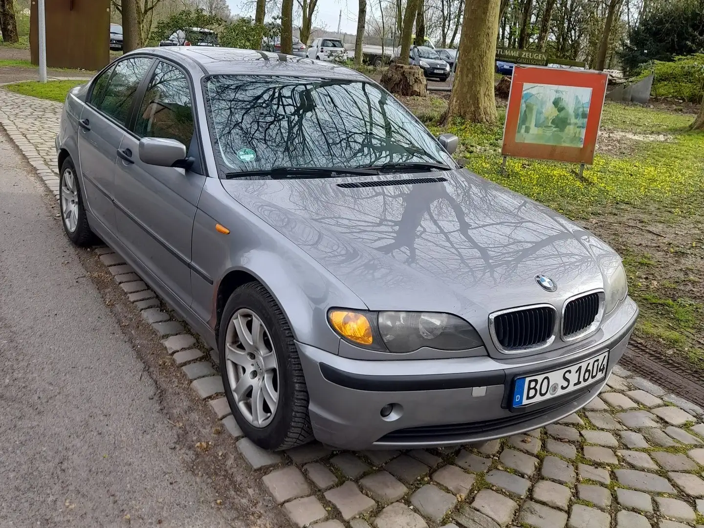 BMW 318 318i Edition Lifestyle siva - 1