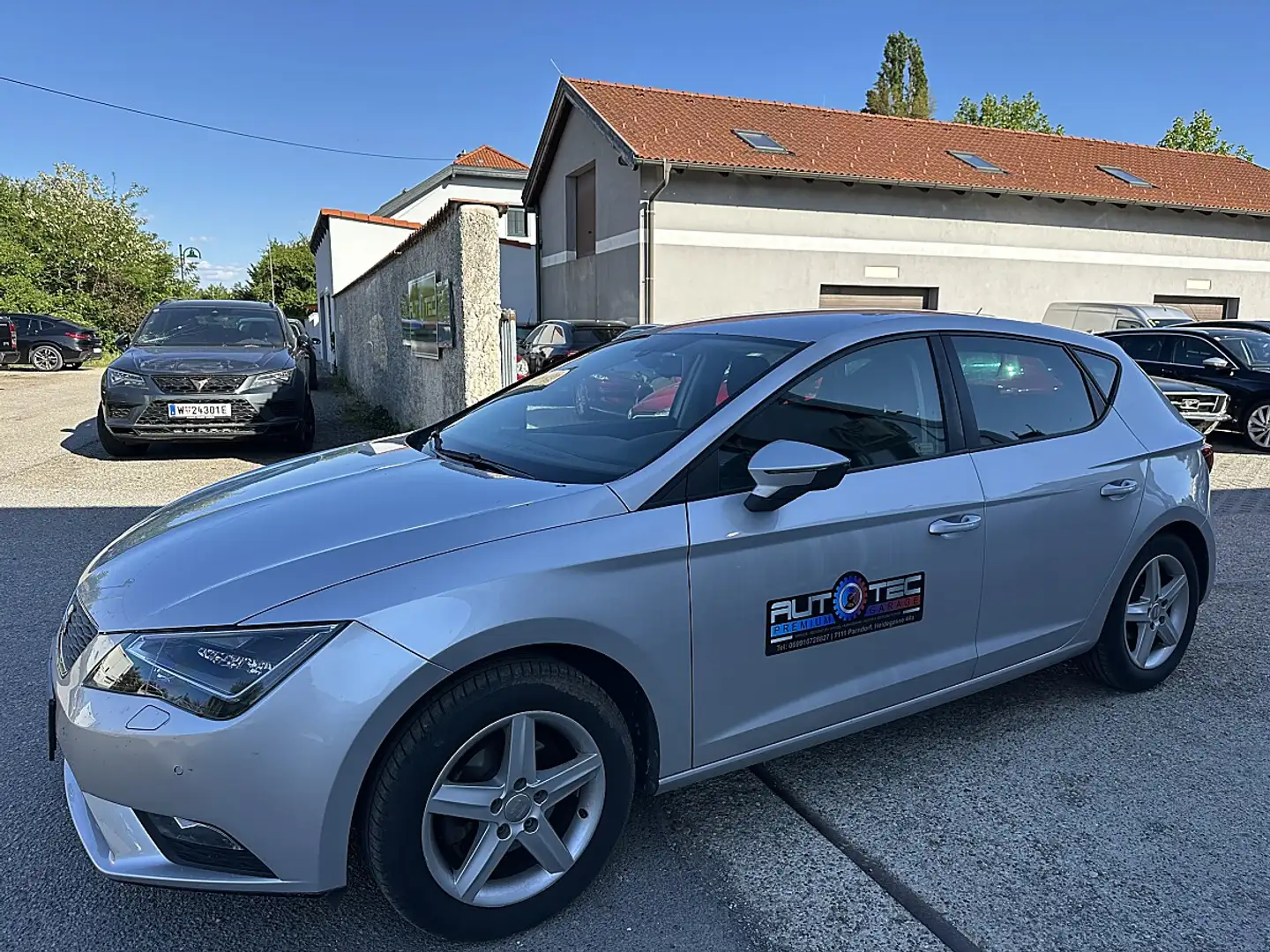 SEAT Leon Executive 1,6 TDI Grau - 2