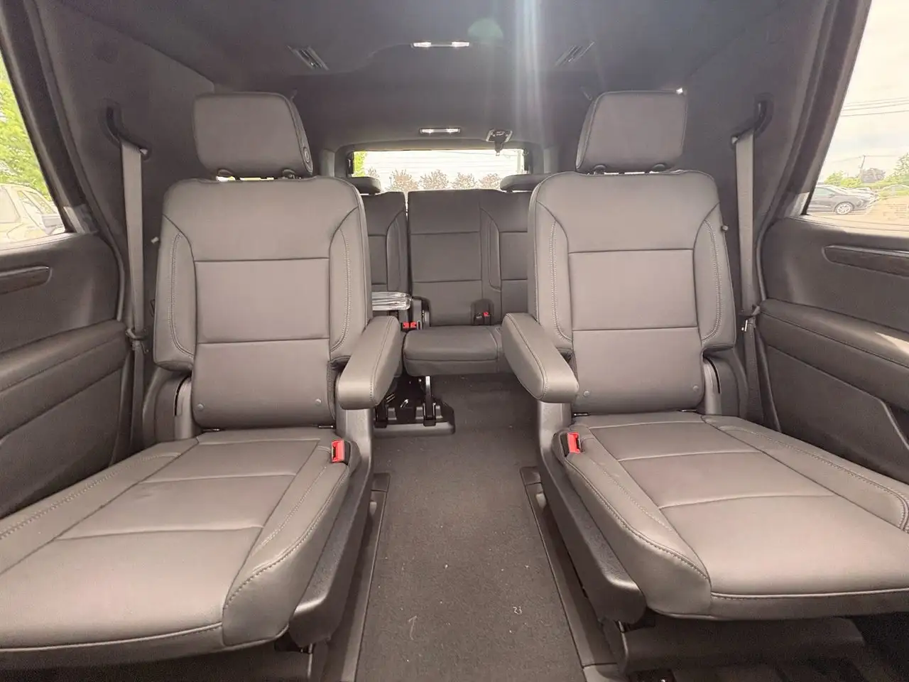 Chevrolet Tahoe снимка Chevrolet Tahoe