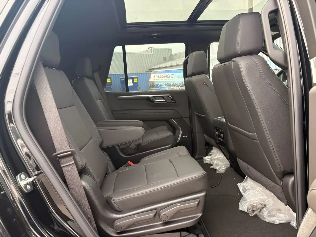 Chevrolet Tahoe снимка Chevrolet Tahoe