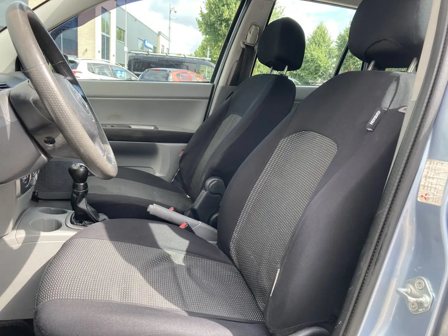 Mazda 2 1.4 Exclusive Trekhaak | IJskoude airco | rijdt en Azul - 2