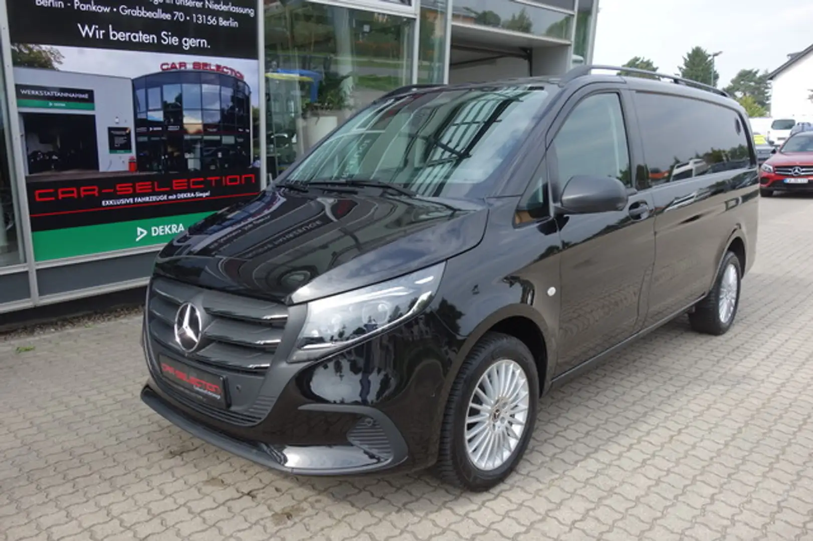 Mercedes-Benz Vito 119 CDI Kasten Lang ACC/STDHZ/360°/MBUX/AHK Schwarz - 1