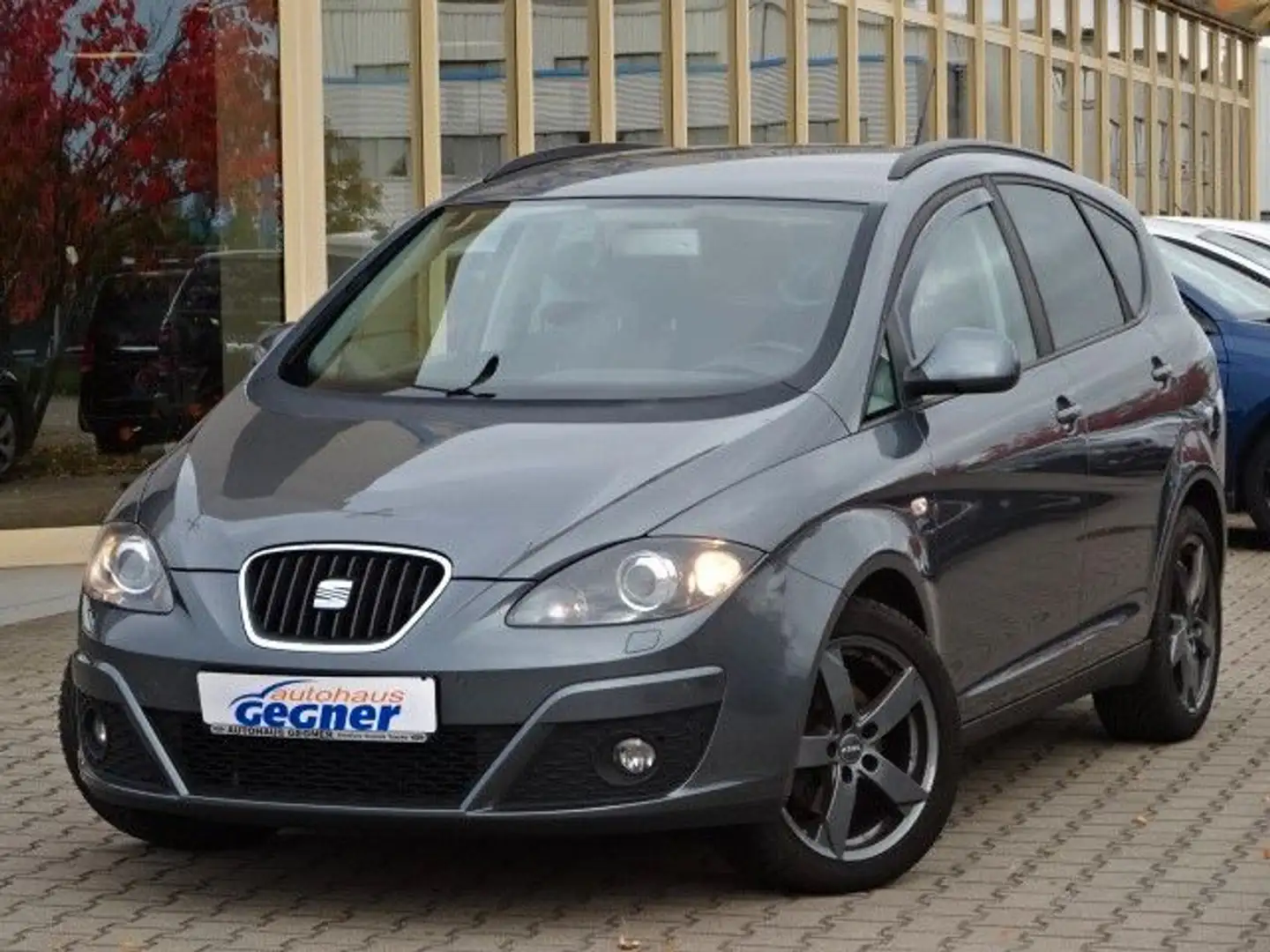 SEAT Altea XL 125PS Sun Navi Bi-Xenon Winter Grau - 2