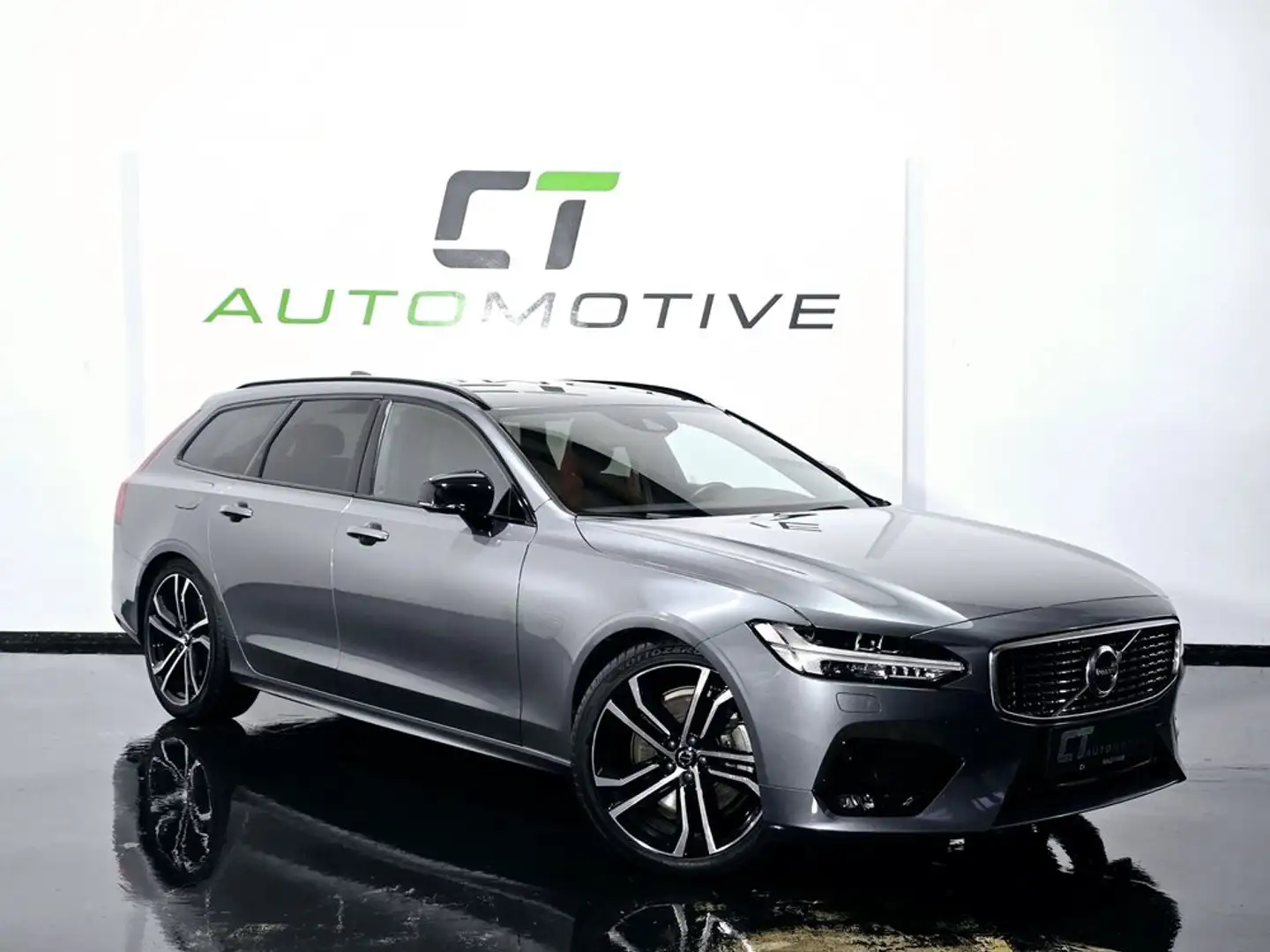 Volvo V90 T4 R Design Geartronic Grau - 1