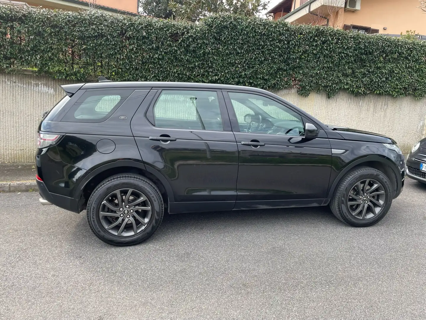 Land Rover Discovery Sport hse - 2