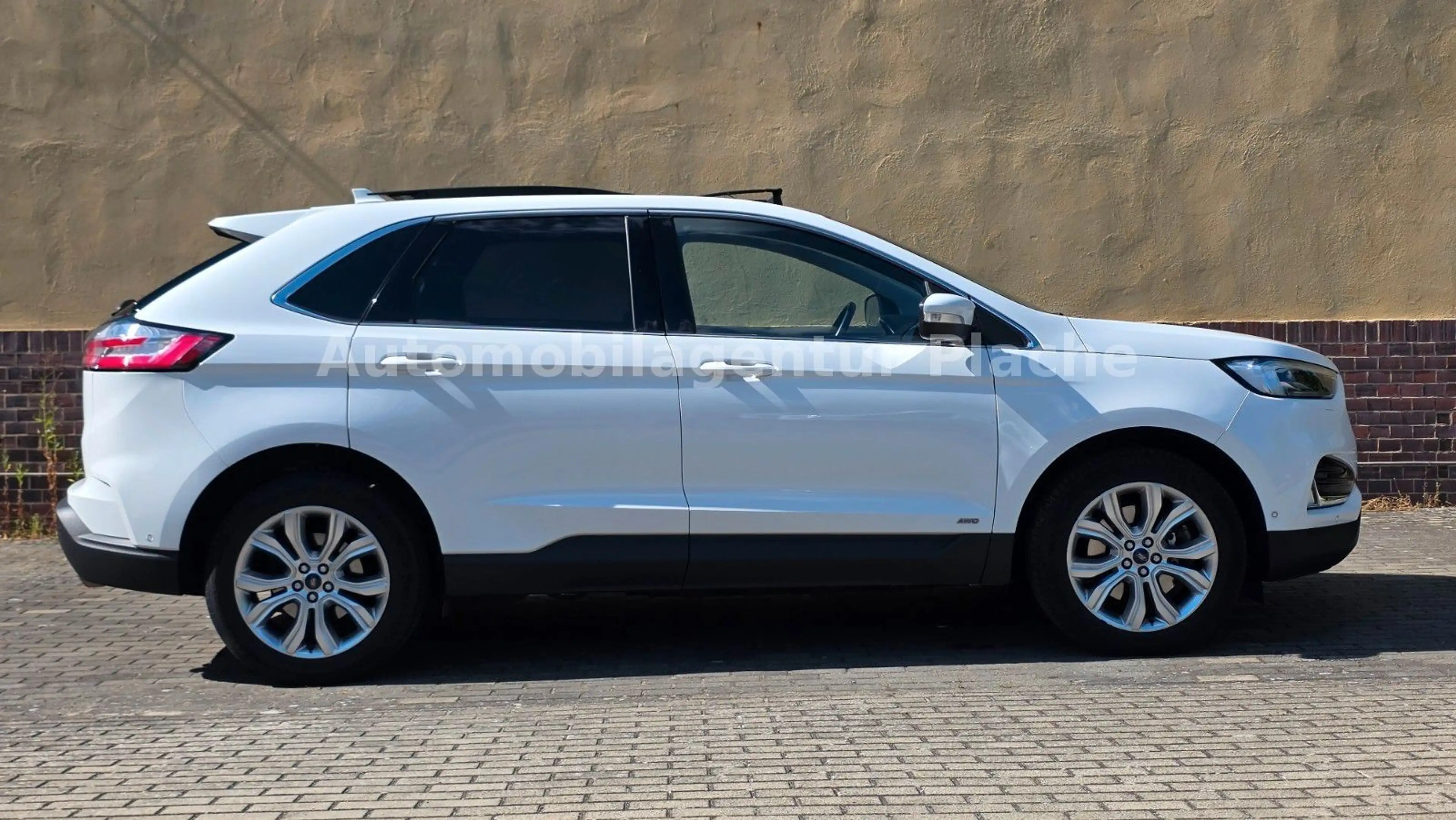 Ford Edge Titanium 4x4 *Matrix/Kühlung/Standhzg/AHK* — photo 4