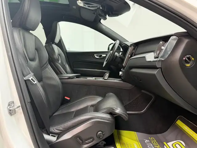 Volvo XC60 view 12