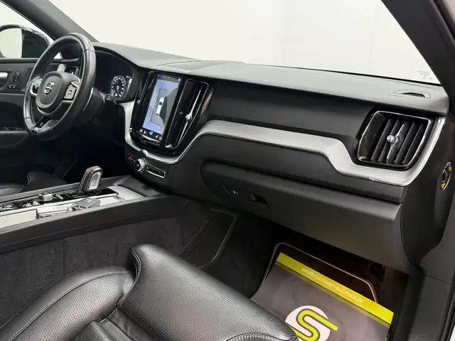 Volvo XC60 view 10