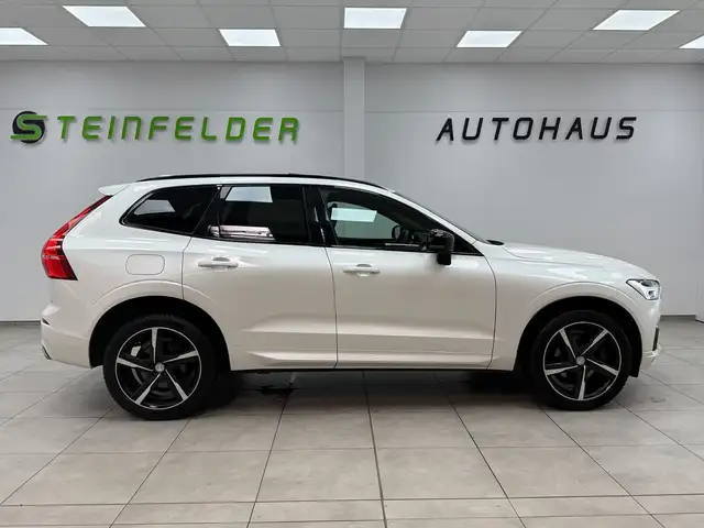 Volvo XC60 view 8