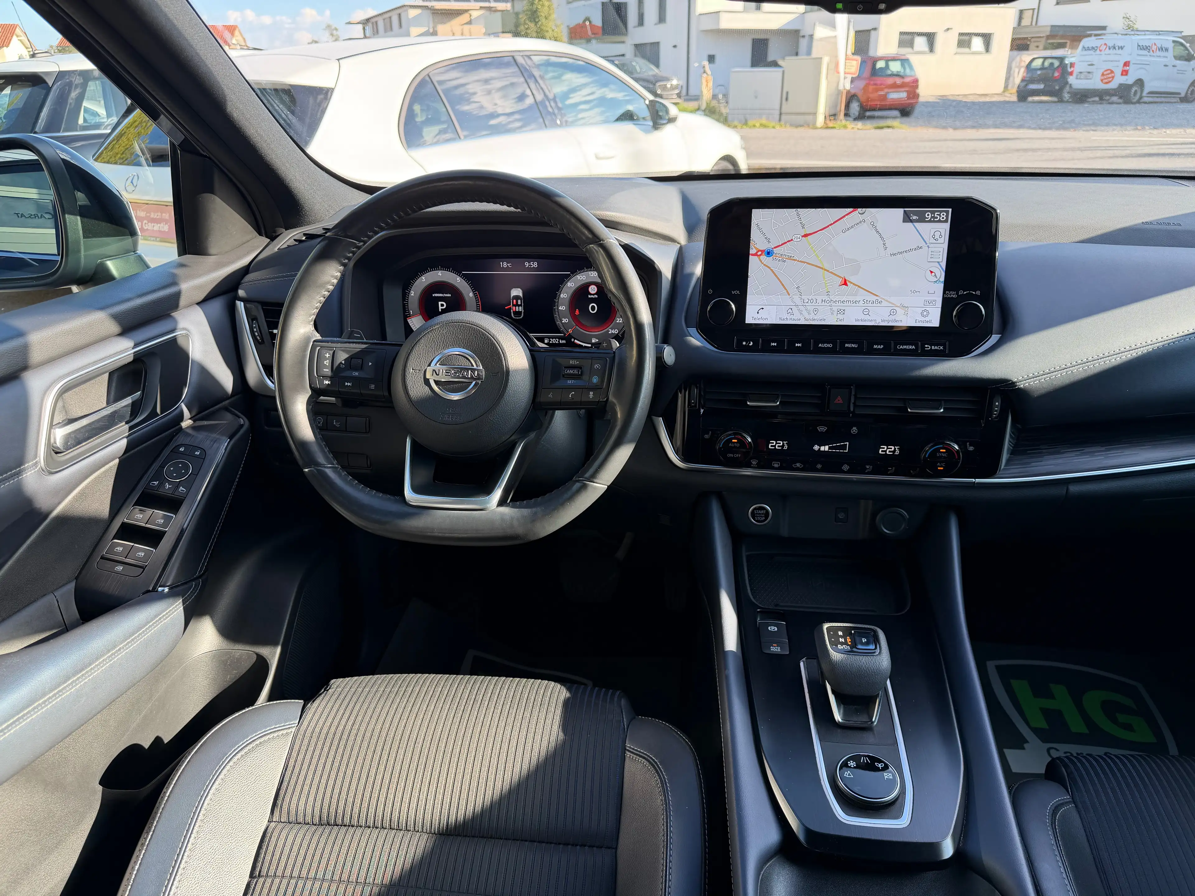 Nissan Qashqai Qashqai 1,3 DIG-T MHEV 4x4 Tekna*Virtual*Memory*LED*ACC*Keyless*Headup* — photo 4
