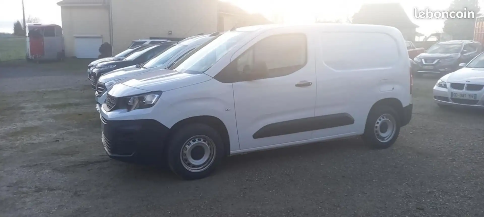 Peugeot Partner 100 CV 1 ere MAIN (belbex auto A YOLET) Blanc - 1