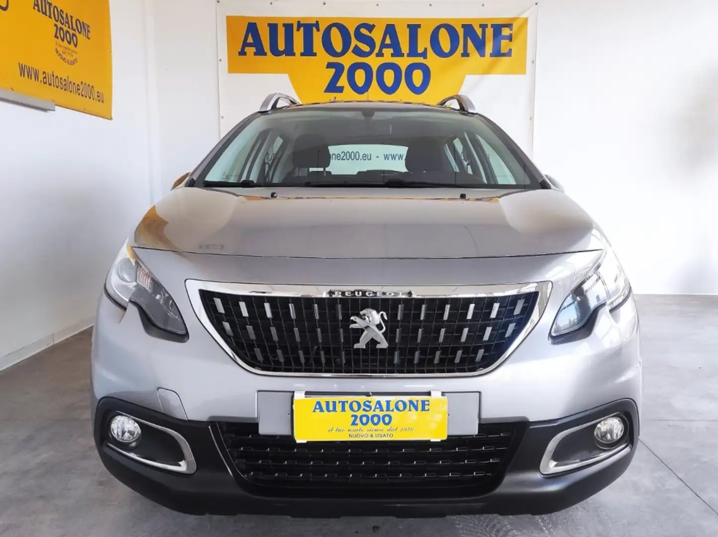 Peugeot 2008 1° serie PureTech 82 Allure NEOPATENTATI Grijs - 2