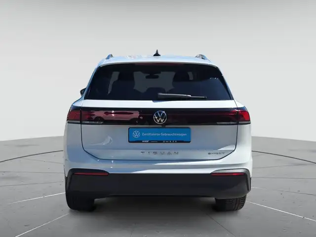 Volkswagen Tiguan view 7