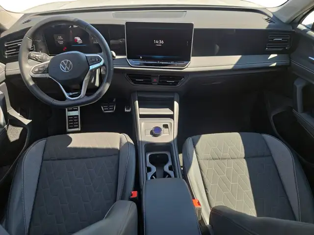 Volkswagen Tiguan view 8