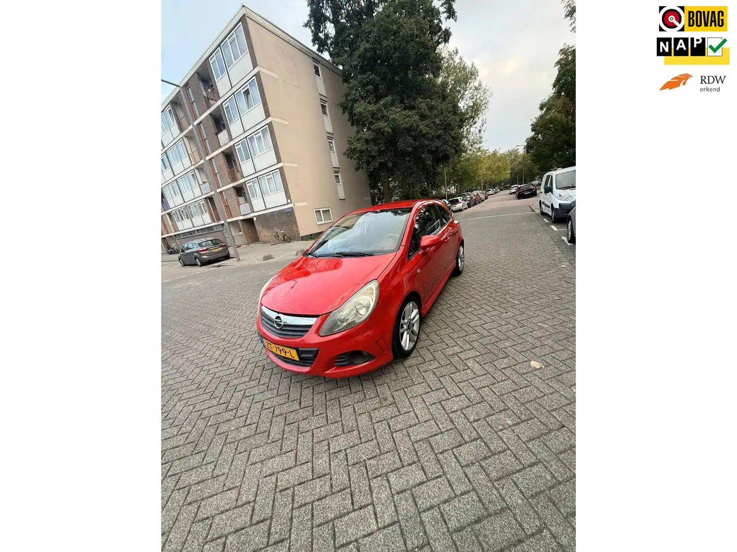 Opel Corsa 1.4-16V Enjoy Rood - 1
