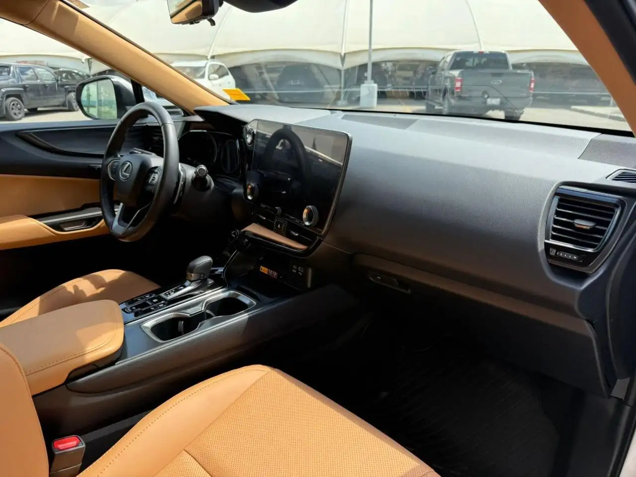 Lexus NX fotografie Lexus NX
