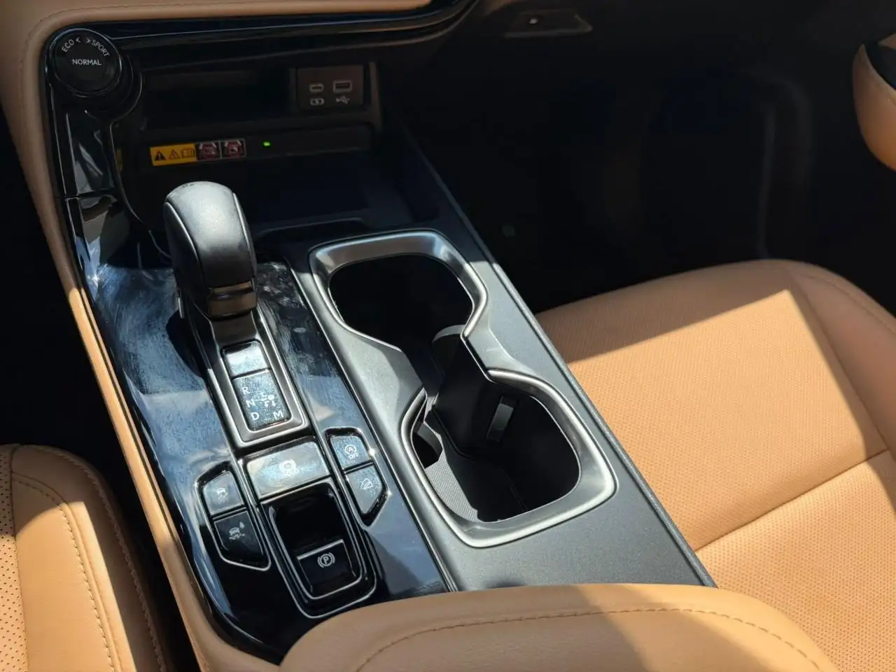 Lexus NX fotografie Lexus NX