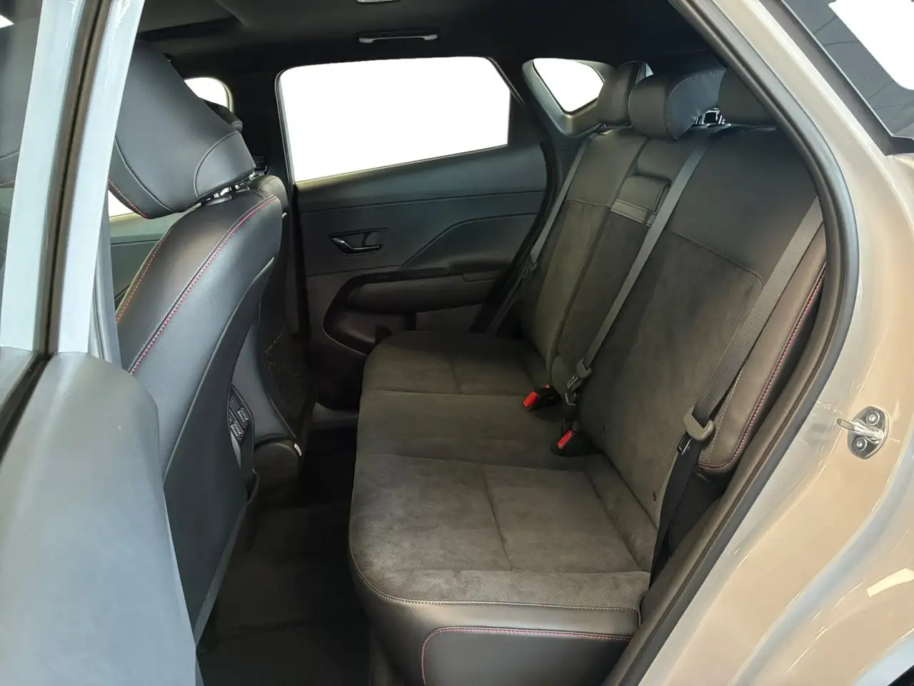 Hyundai KONA photo Hyundai KONA