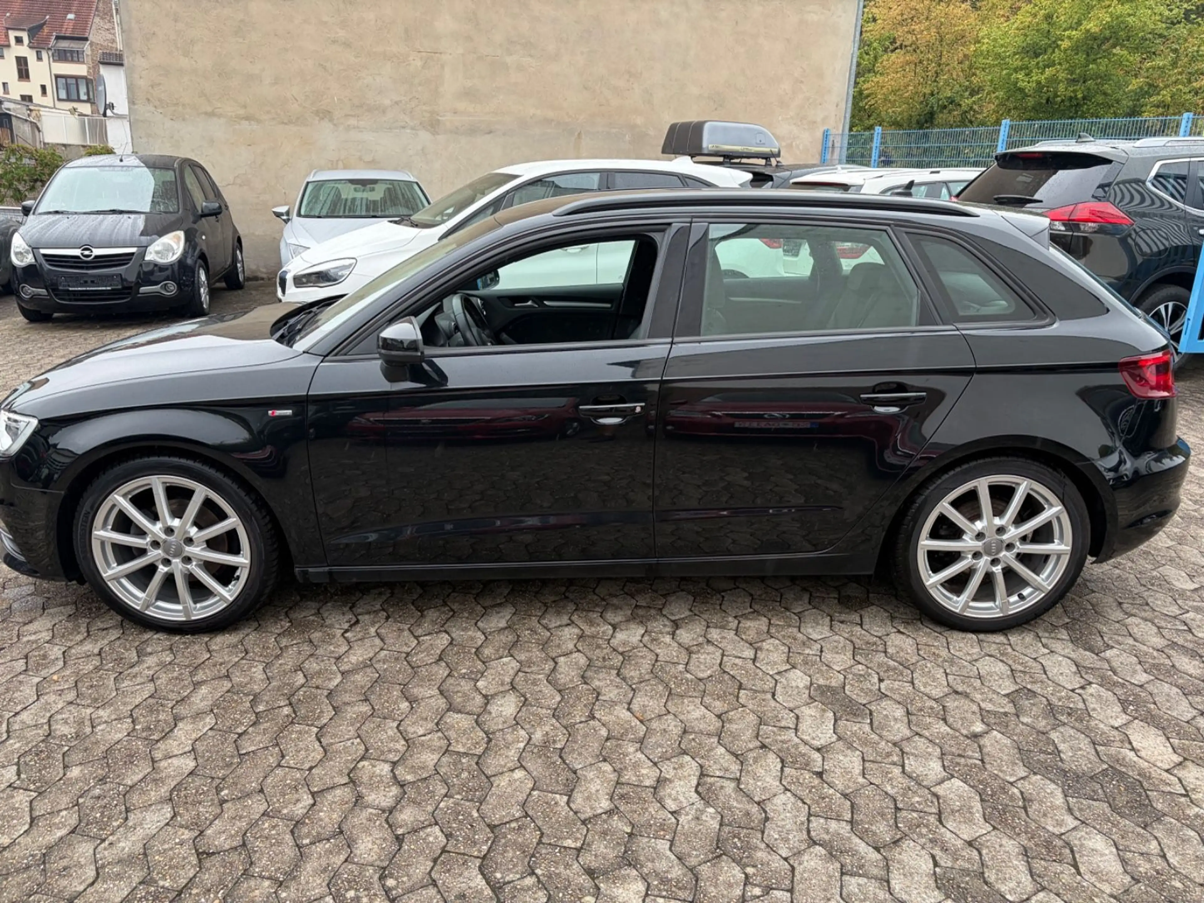 Audi A3 Sportback S line Sportpaket — photo 7