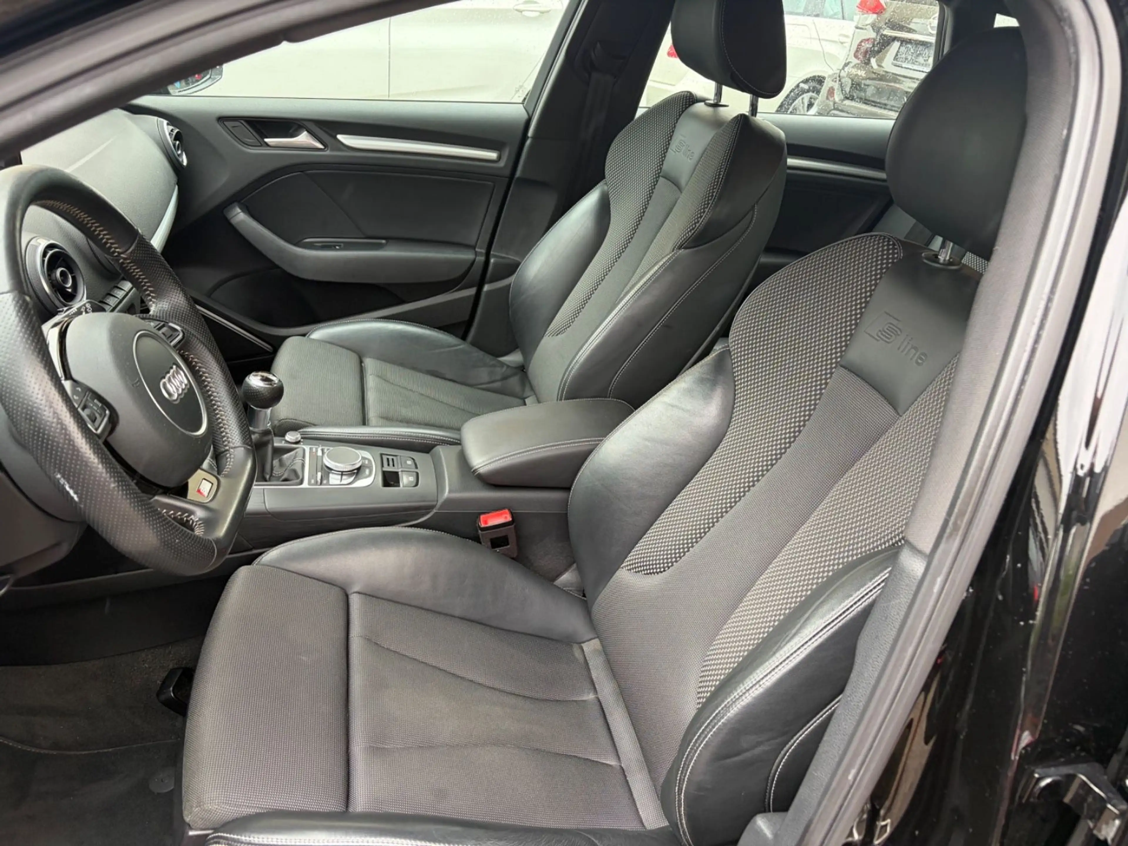 Audi A3 Sportback S line Sportpaket — photo 9