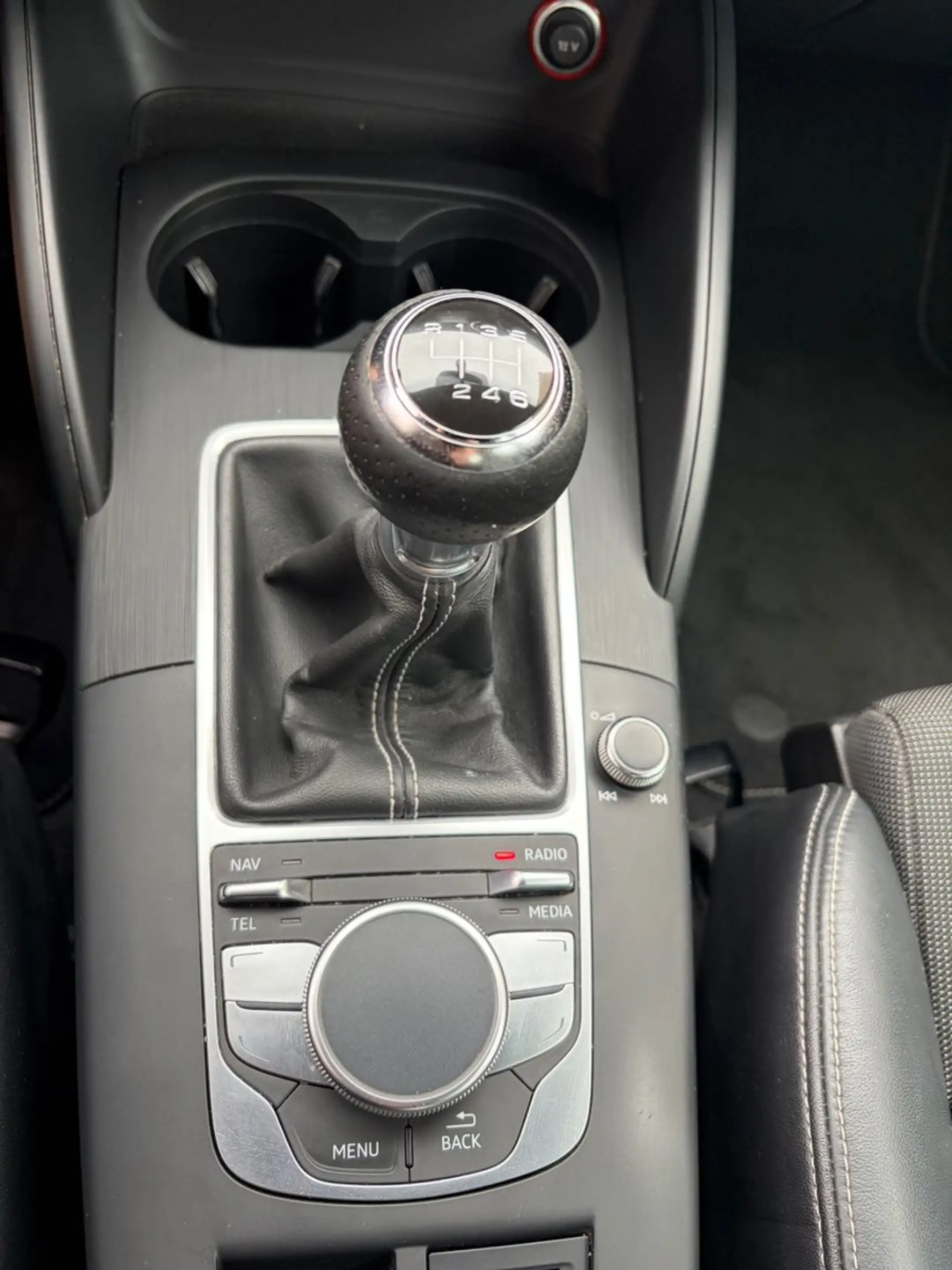 Audi A3 Sportback S line Sportpaket — photo 17