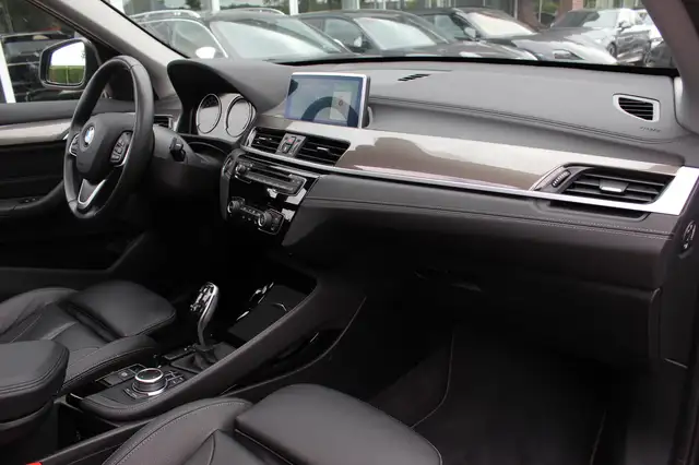 BMW X1 view 13