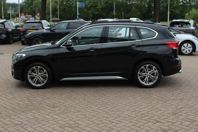 BMW X1 view 7