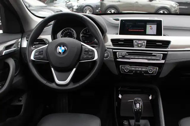 BMW X1 view 9