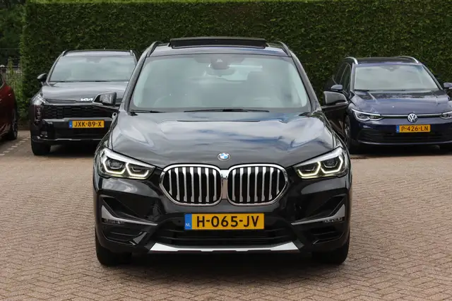 BMW X1 view 8