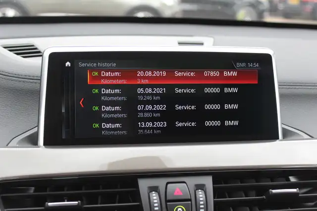 BMW X1 view 24