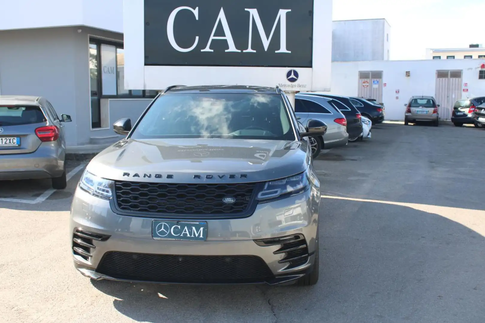 Land Rover Range Rover Velar 2.0D I4 240 CV SE R-Dynamic Grigio - 1